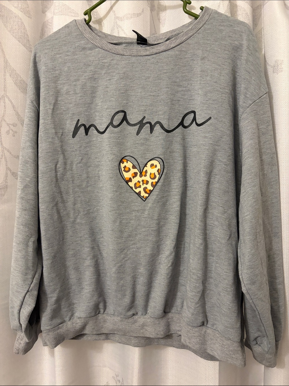 SHEIN Gray Graphic Pullover Sweatshirt